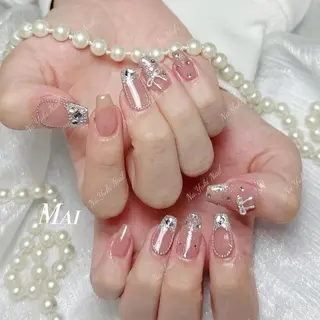 ネイル 🦋 Queenieのネイルデザイン
