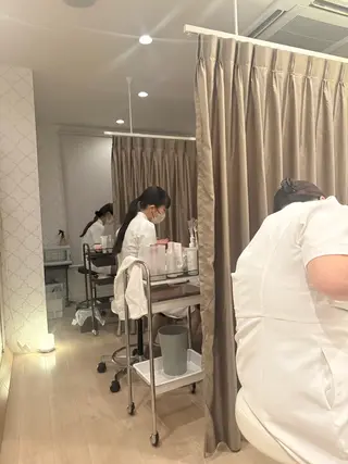 丸の内ヒルズ 今井琴恵のエステ・リラクイメージ