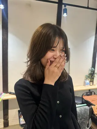 ミディアム カラー 艶カラー 🩵NATSUKIのヘアスタイル