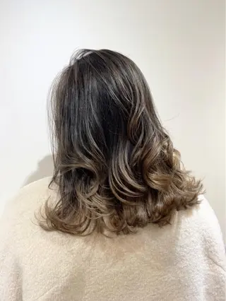 カラー ハルカ ・のヘアスタイル