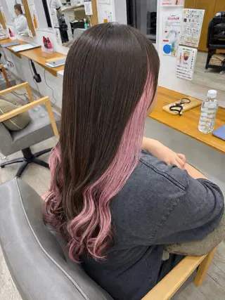 ロング ちほ/顔周りレイヤー /ベージュカラーのヘアスタイル