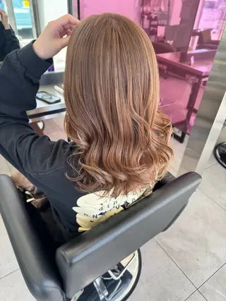 セミロング カラー 【ダブルカラー推し】 伊桜莉のヘアスタイル