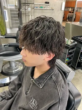 ショート カラー パーマ ヘアアレンジ メンズ 亀井隆汰/メンズ専門 パーマ/フェード可のヘアスタイル