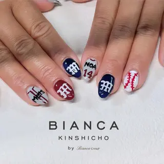 ネイル One’Ness Nana🤍のネイルデザイン