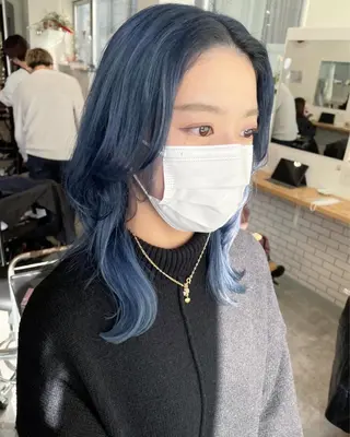 セミロング カラー RU RIのヘアスタイル