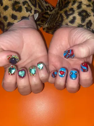 ネイル 個性派🌺推しネイル 💅💞hota🐇のネイルデザイン