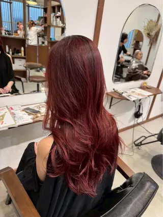 カラー ROUIS honokaのヘアスタイル