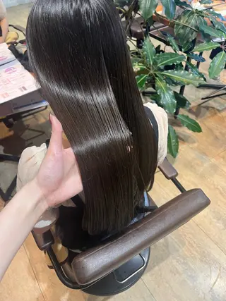 ロング カラー 清水 月菜のヘアスタイル