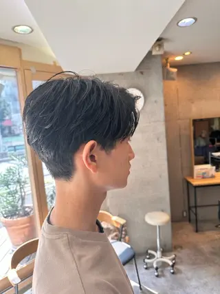 ショート パーマ メンズ 🔥メンズカラー🔥 セヤシュウヘイのヘアスタイル