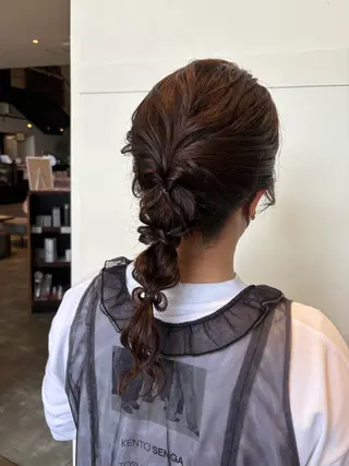 ミディアム ヘアアレンジ 高橋 乙葉のヘアスタイル