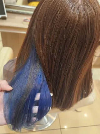 セミロング 推しアニメカラー🌈 ツヤ透明感カラー🦄のヘアスタイル