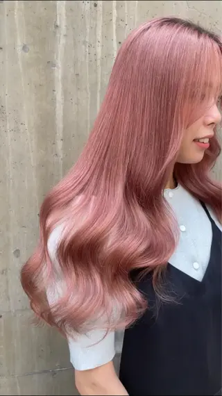 ロング カラー STUD YUKIのヘアスタイル