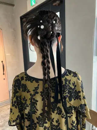ロング カラー ヘアアレンジ ツキノキ ミナのヘアスタイル