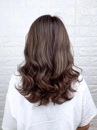 セミロング カラー 髪質改善縮毛矯正 美容師✂️山崎竜二のヘアスタイル