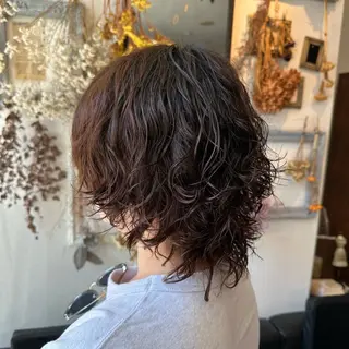 ミディアム パーマ 💜推しインナー カラー/菊池柊真💜のヘアスタイル