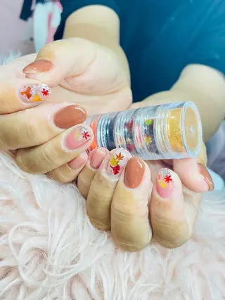 ネイル HandSnail 座間ネイルサロンのネイルデザイン
