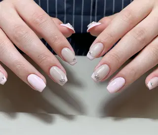 ネイル Pure&Rich Nailのネイルデザイン