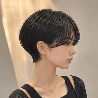 ショート 似合わせカット✂️ /さとゆな💛のヘアスタイル