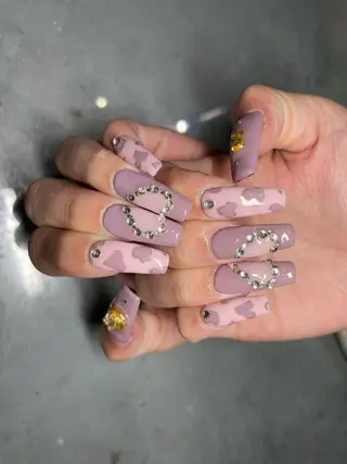 ネイル LAVISH 大和店 🤱子連れ大歓迎のネイルデザイン
