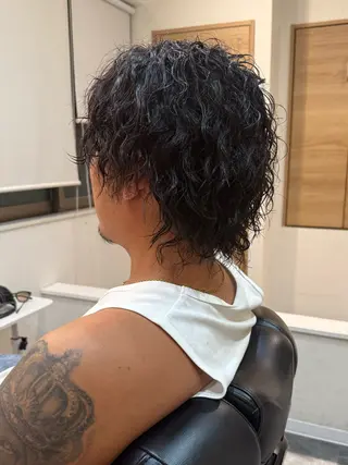 パーマ ハイトーン✨髪質 改善🌈🫧RYOのヘアスタイル