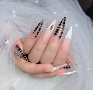 ネイル Lenie Nail Salonのネイルデザイン