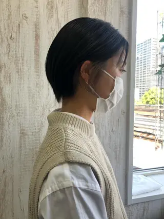 カラー white.梅田 デザインカラー🦄のヘアスタイル