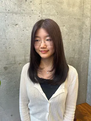 ミディアム カラー 🍒透明感カラー× 艶髪🍒Mihoのヘアスタイル
