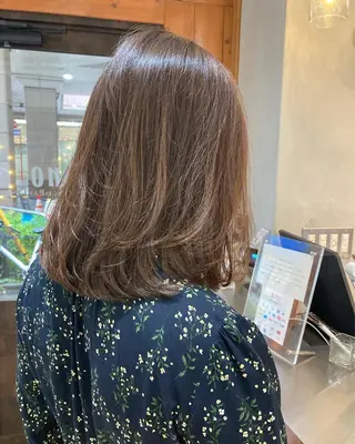 ミディアム 金子 歩実のヘアスタイル
