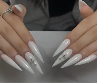 ネイル Julie Nail Hinのネイルデザイン