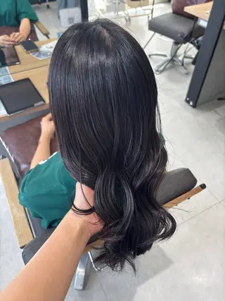 カラー konomi✧︎*。 ／暖色艶カラー🍒‎のヘアスタイル