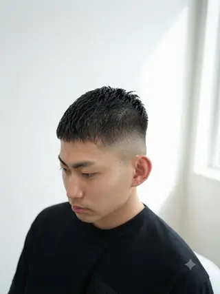 ショート 鈴木 まさしのヘアスタイル