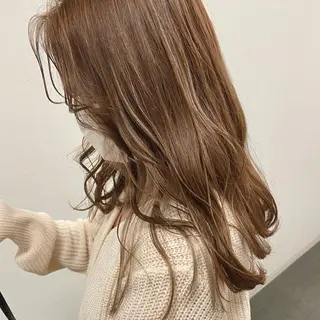 ロング 透け感カラー/ momo🦕のヘアスタイル