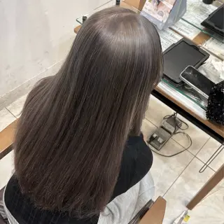カラー 新原 陽那のヘアスタイル