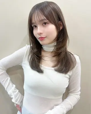 ロング 鎌倉 彩のヘアスタイル