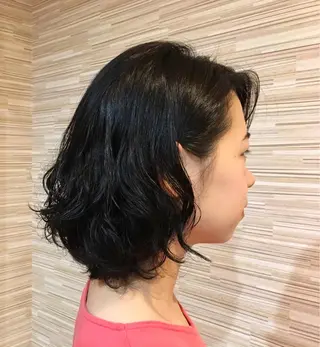 ショート パーマ 佐藤 結花のヘアスタイル