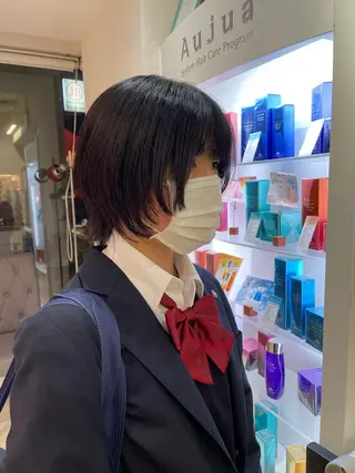 ミディアム 渡部凌我 小顔ウルフ ハイトーンカラーのヘアスタイル