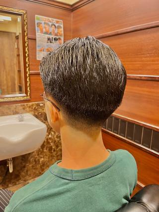 メンズ ヒロ銀座川崎 志田健介のヘアスタイル