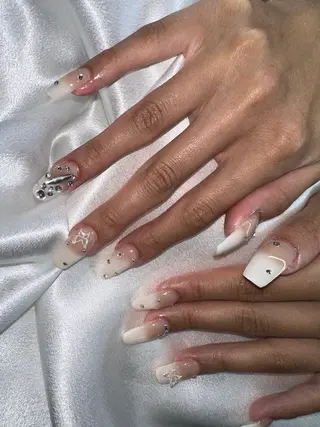 ミディアム YOKOSUKA NAILS💅✨のネイルデザイン