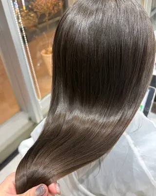 セミロング キッズ レイヤーカット/ ヘアカラー/RENAのヘアスタイル