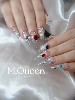 ネイル MQueen ネイルサロンマルのネイルデザイン