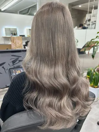 ロング カラー Aoba 🫧艶ハイトーン🫧のヘアスタイル