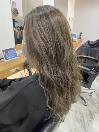 ロング カラー IwAsh✄ アオイのヘアスタイル