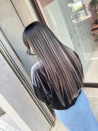 ロング カラー ブリーチ特化🌈 MANATOのヘアスタイル