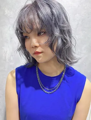 ショート カラー YUI ハイトーンカラーのヘアスタイル