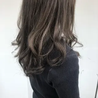 ロング カラー 東 みのりのヘアスタイル