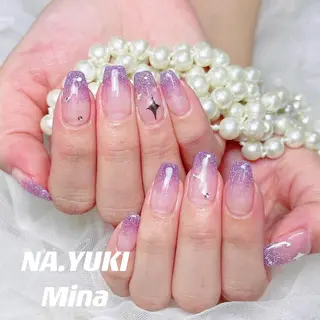 ネイル 🦋 Queenieのネイルデザイン