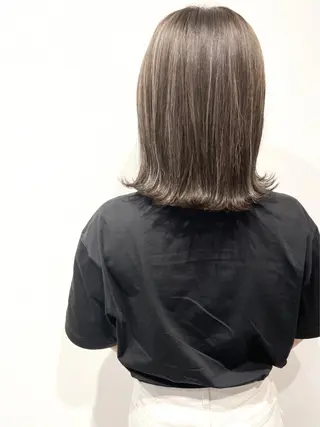 ミディアム MYRTLE TSUNODAのヘアスタイル