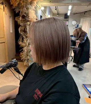 ミディアム カラー 再現性重視ショート/ レイヤー/ヘアセットのヘアスタイル
