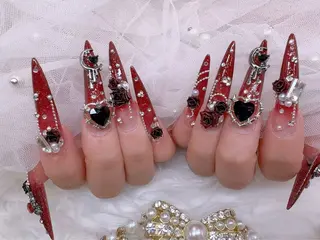 ネイル UMI ネイルサロン新宿🎀のネイルデザイン