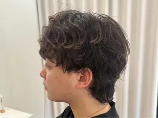 ショート センターパート 韓国ヘア・綾也のヘアスタイル
